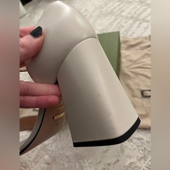 Gucci Baby Buckle Horsebit Ankle-strap Sandal size 39 (US 9) White Leather - Picture 7 of 14